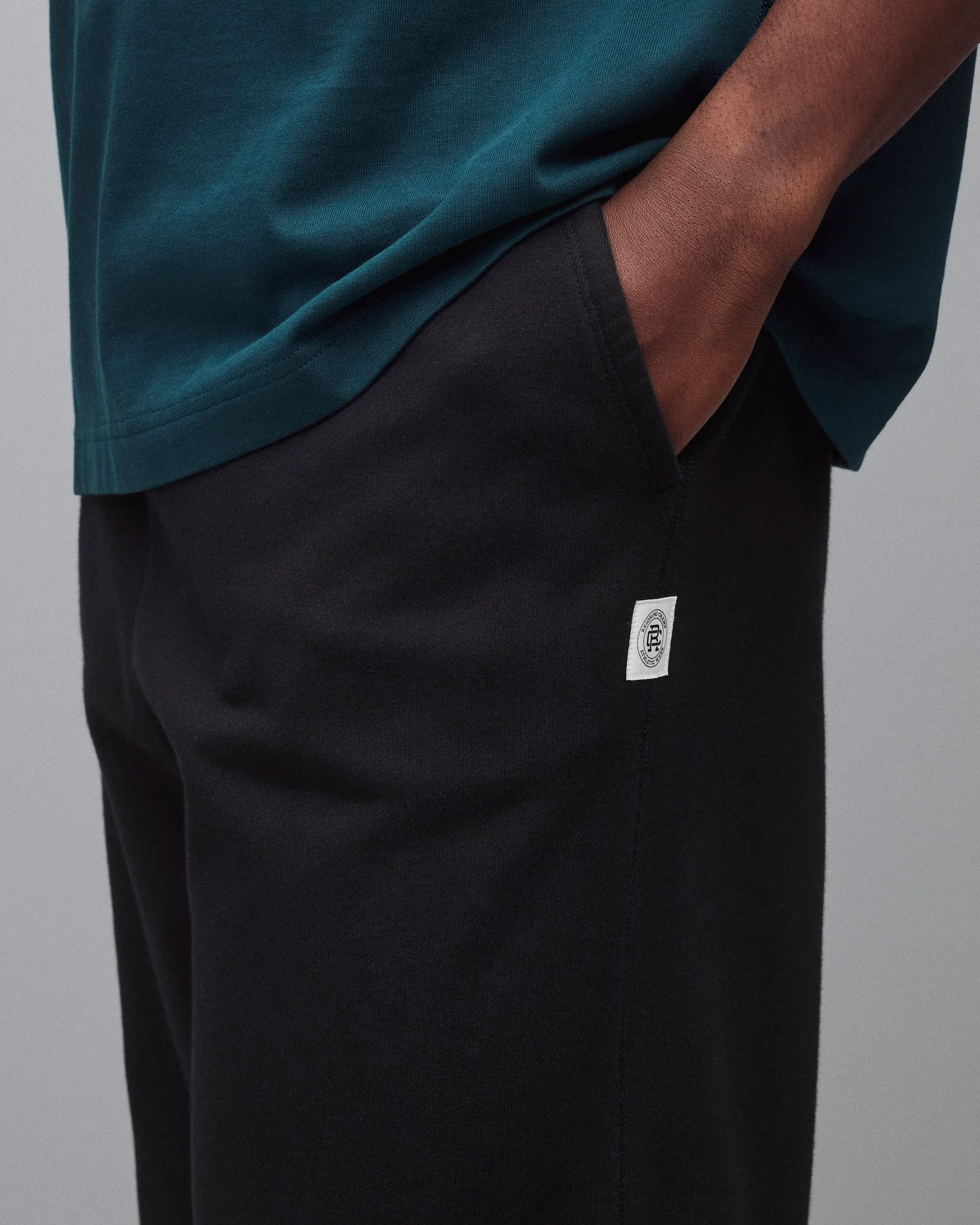 Midweight Terry Relaxed Cuffed Sweatpant - Image 6